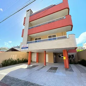 Residencial Canto Do Corrupião - De 02 E 03 Dormitórios, Completos, Na Localização De Apartamento Bombinhas